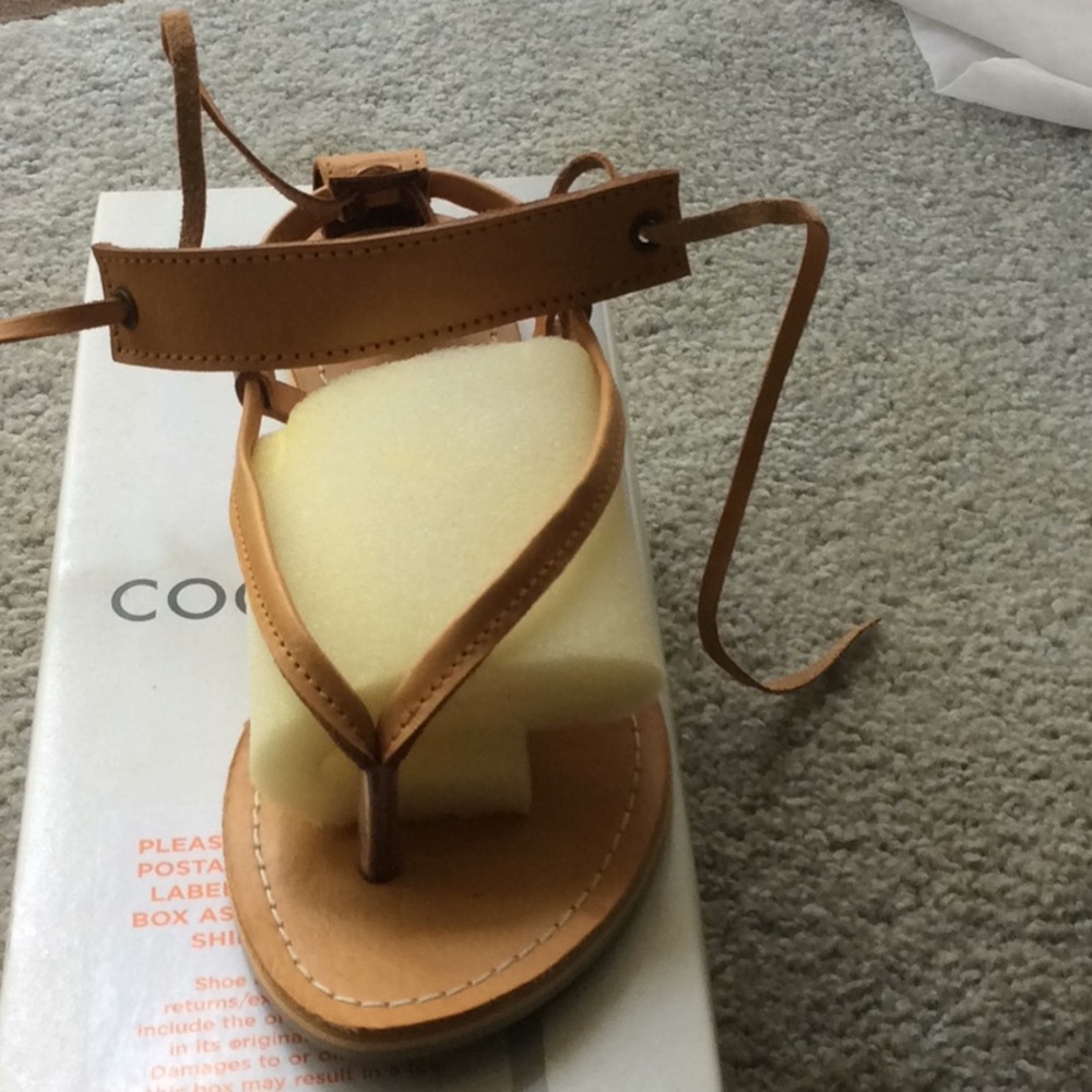 Wrap sandals